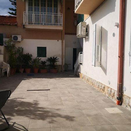 Casa Viola Elegante E Sul Mare Di Mondello Apartment Palermo Exterior foto